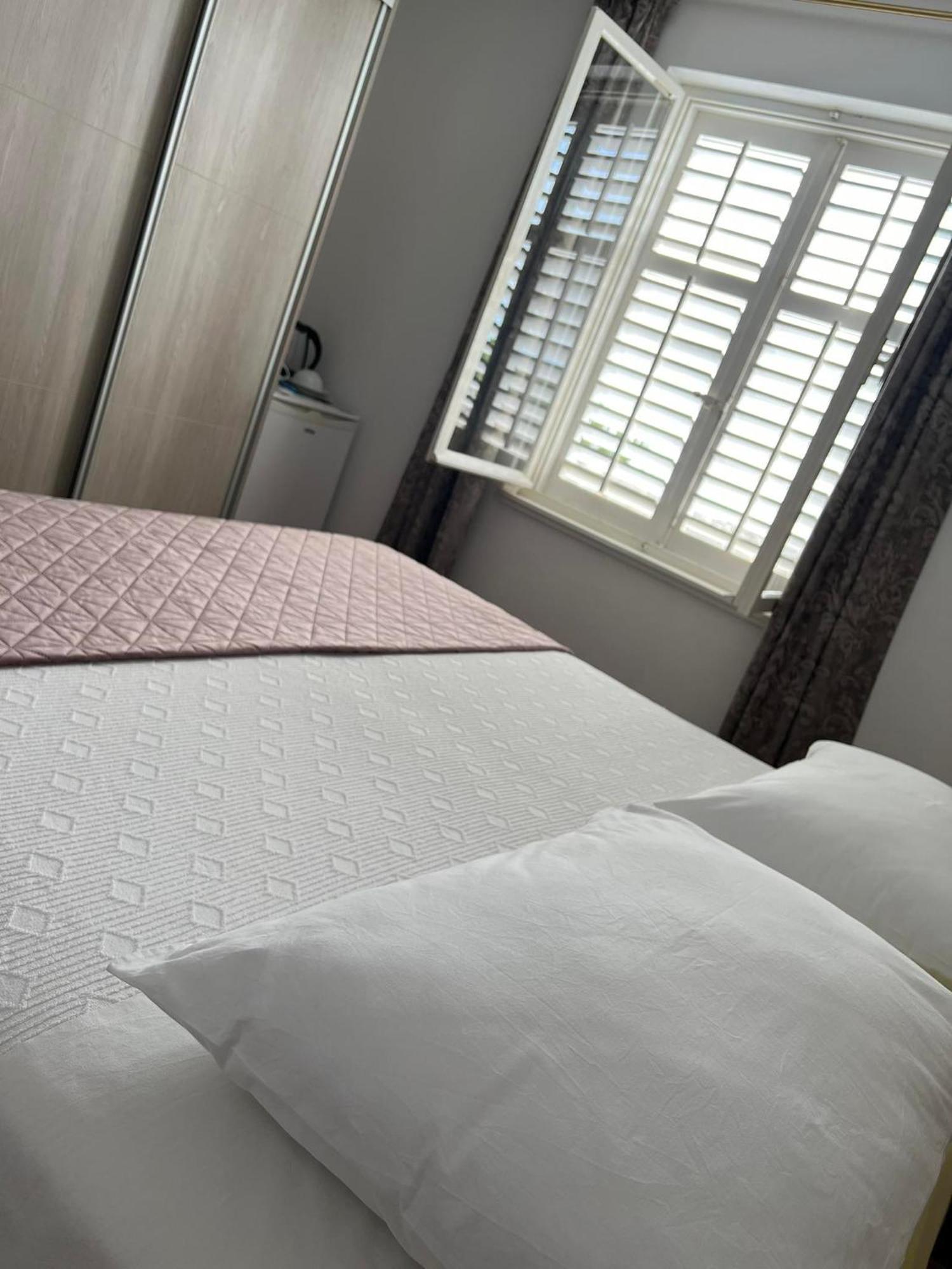 Old Town Rooms Rab Town Bagian luar foto
